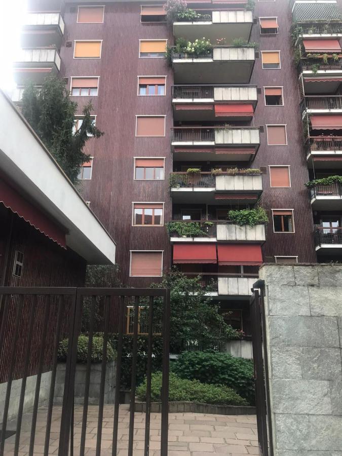 Best Way Rent - Apartments Near Tre Torri District Mediolan Zewnętrze zdjęcie