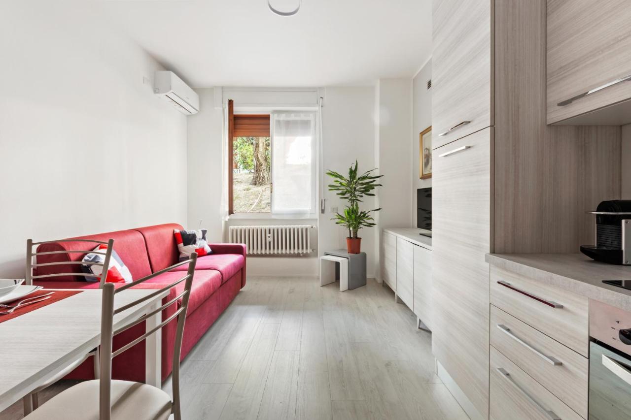 Best Way Rent - Apartments Near Tre Torri District Mediolan Zewnętrze zdjęcie